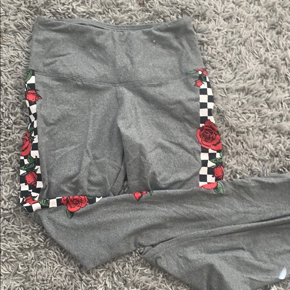 Rue21 gray leggings